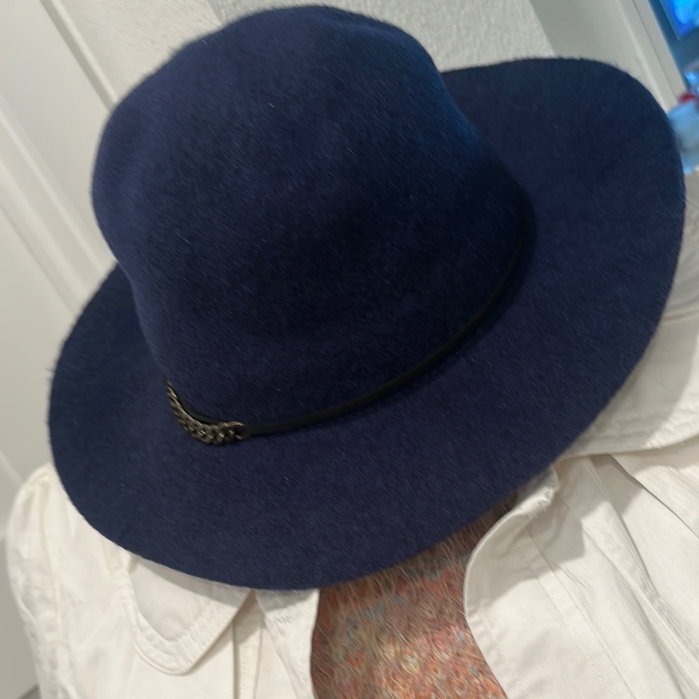NWOT Melrose and Market Navy Fedora Hat